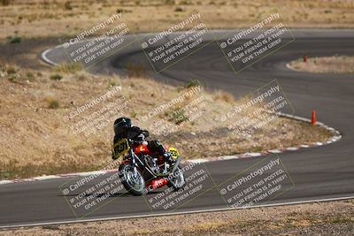 media/Apr-19-2025-AHRMA (Sat) [[3d98ca3309]]/Race/Group 7/Turn 4/